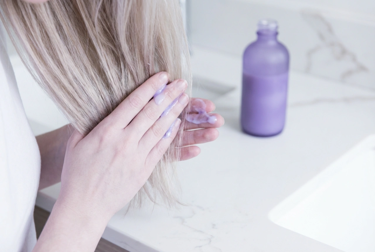 Mor Saç Kremi: Sarı Tonları Adım Adım Nötrleme