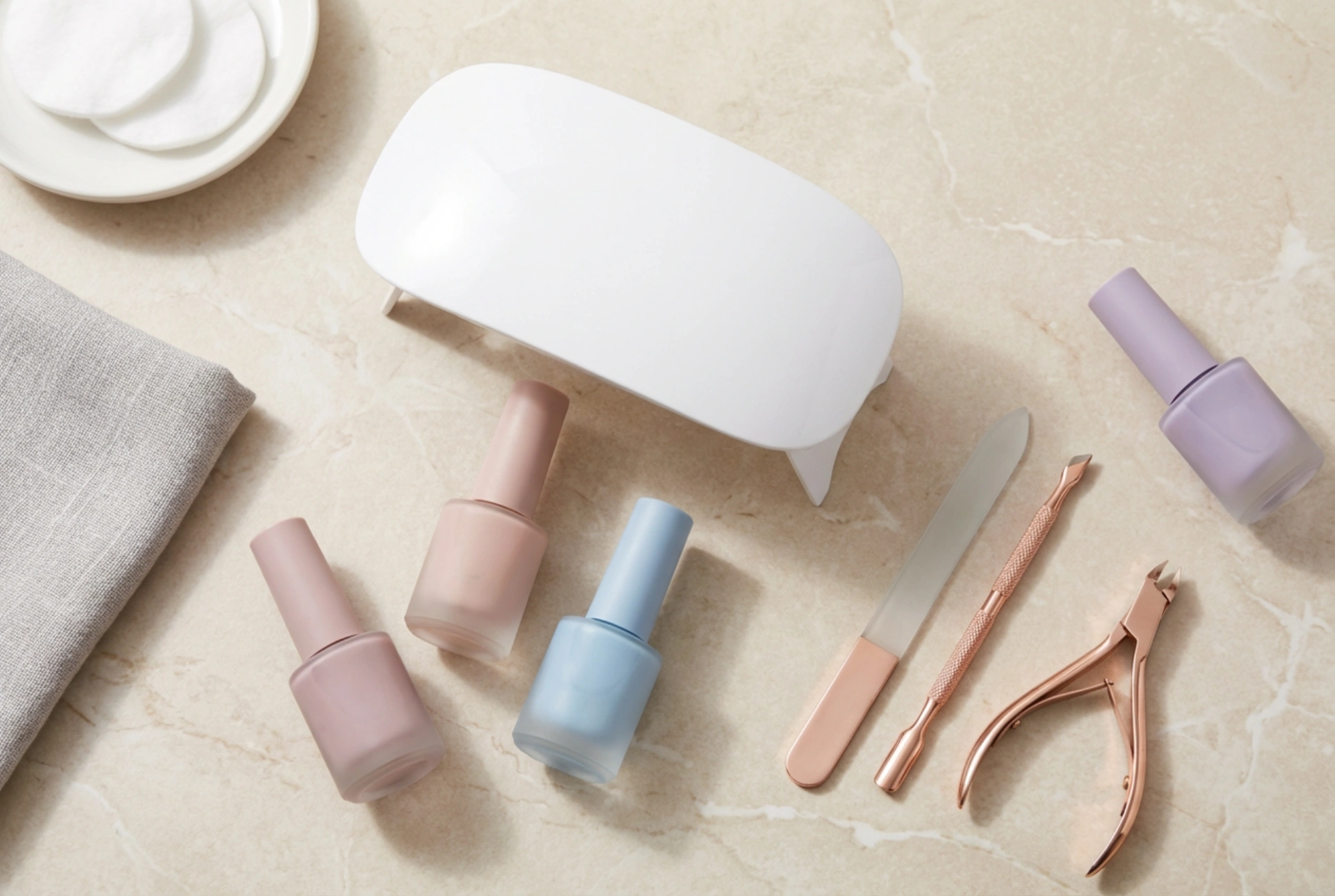 Tırnak UV Lambaları: Çeşitleri, Güçleri ve Yetersiz Sertleşme Nasıl Önlenir