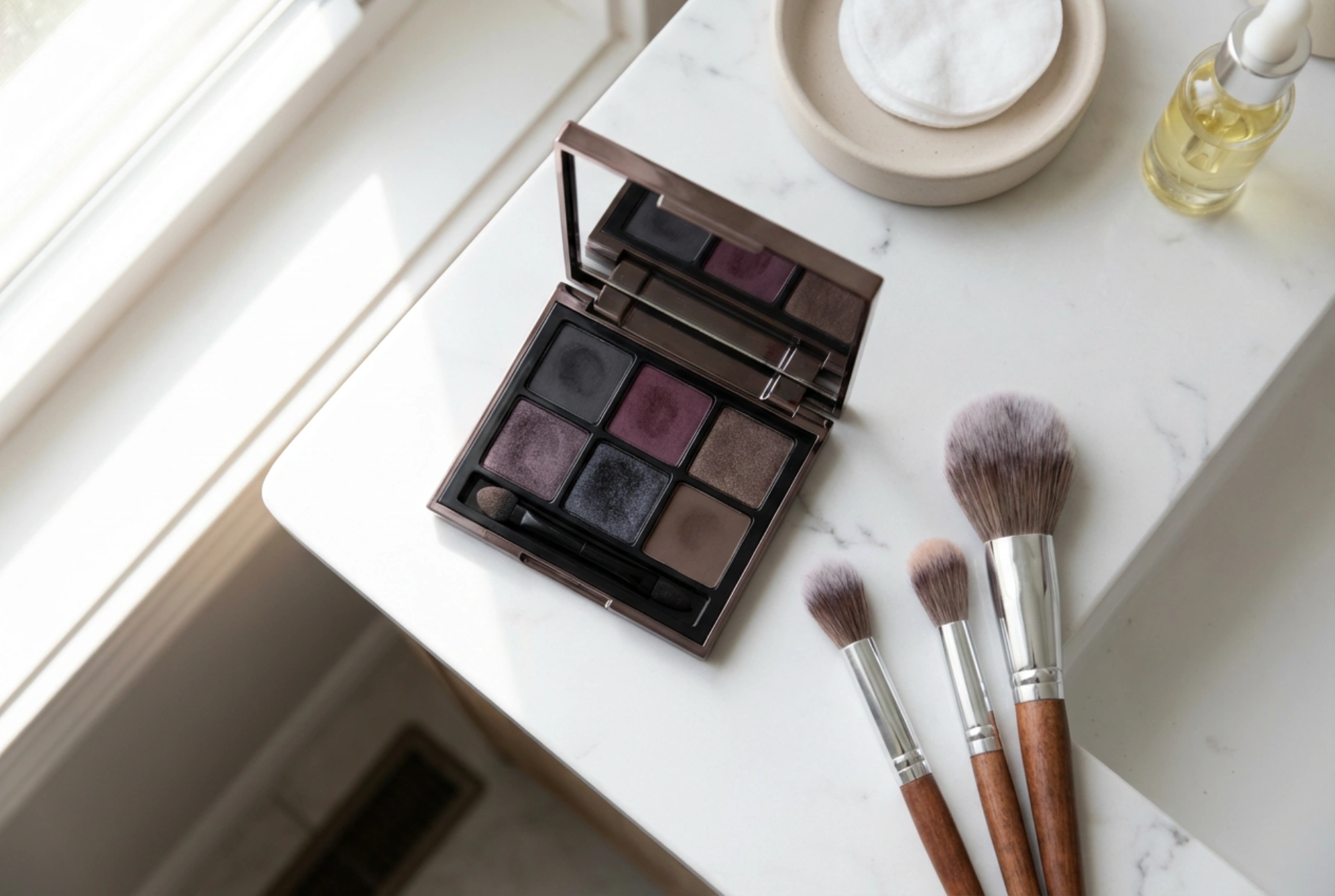 Yeni Başlayanlar İçin Smokey Eye: Basit Bir Plan ve Sık Yapılan Hatalar