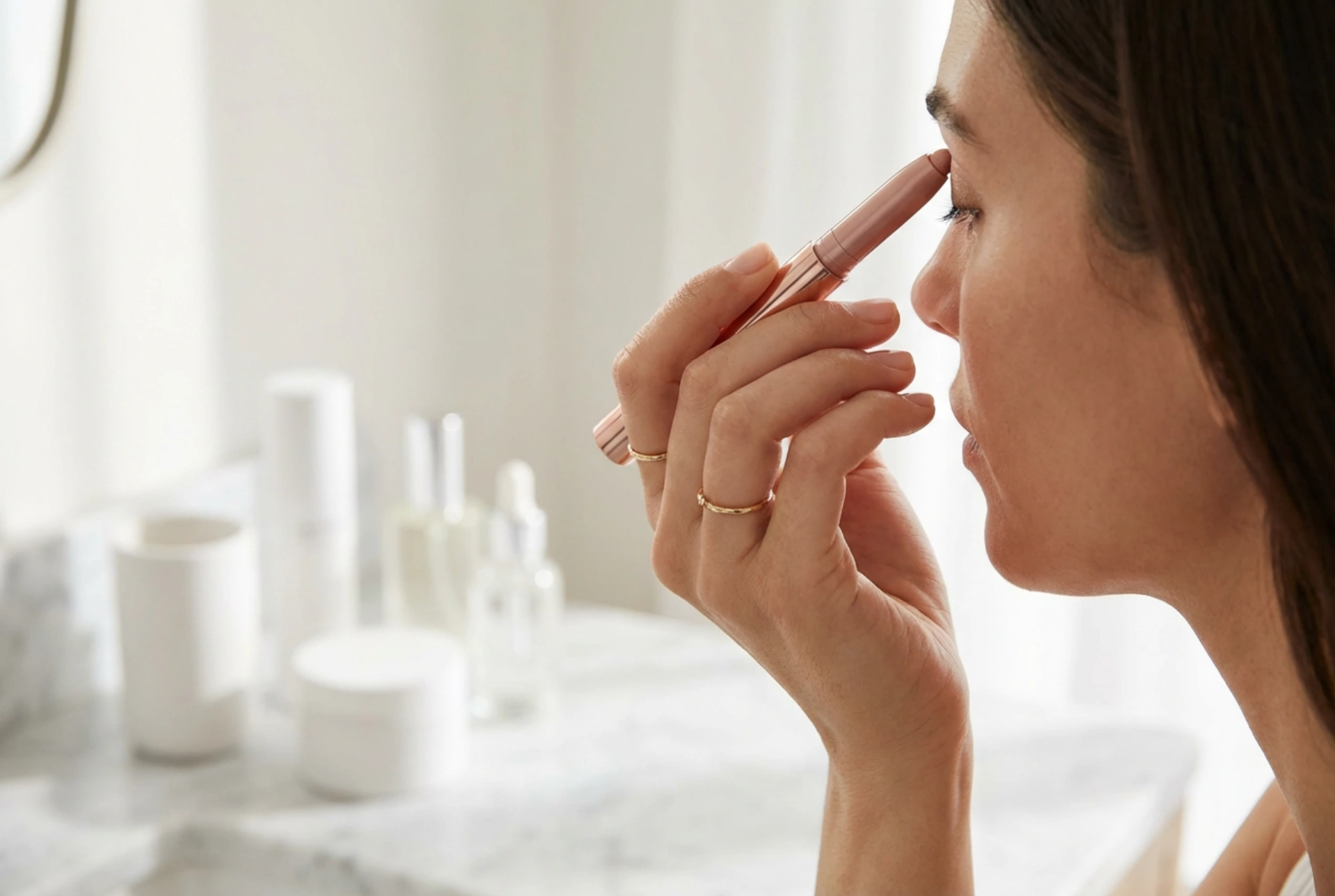 Stick Göz Farı: Hızlı Makyaj, Karıştırma ve Sabitleme